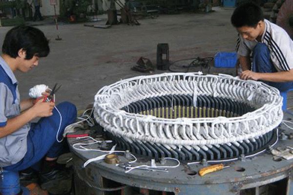 西安西瑪高壓電機(jī)外殼帶電的主要原因和過(guò)程解析。